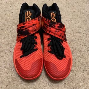 2015 Nike Kyrie 2 EP ‘Inferno’ Sneaker